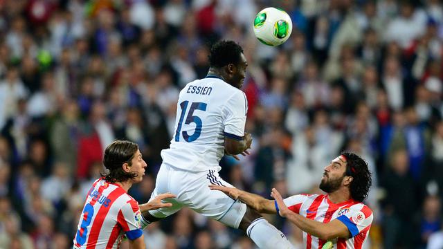 Aksi Michael Essien saat Bermain di Eropa