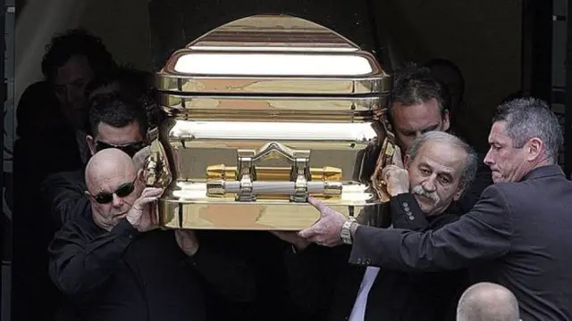 Peti emas - Golden caskets 4