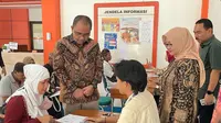 PT Pos Indonesia (Persero) atau Pos IND kembali menyalurkan bantuan sosial (bansos) sembako dan Program Keluarga Harapan (PKH) kepada para Keluarga Penerima Manfaat (KPM). Kali ini bantuan diserahkan kepada 2.500 KPM di Semarang, Jawa Tengah.