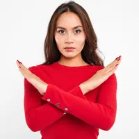 Ilustrasi Ekspresi Menyindir Credit: shutterstock.com