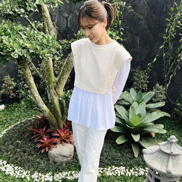 6 Potret Terbaru Isyana Sarasvati Disebut Kurus, Penampilannya Bikin Pangling