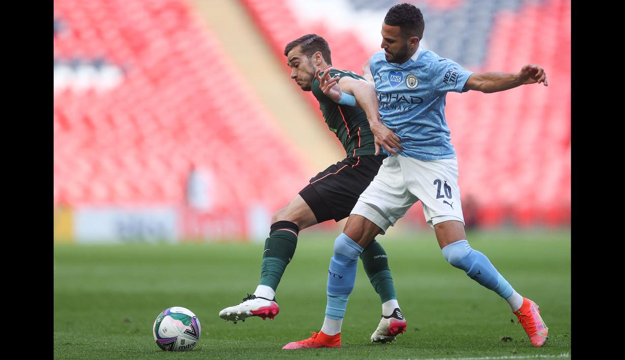 Mahrez jadi pemain paling merepotkan. Dia mendapatkan banyak peluang, hanya Lloris masih lebih tangguh. (Foto: AFP/Pool/Carl Recine)