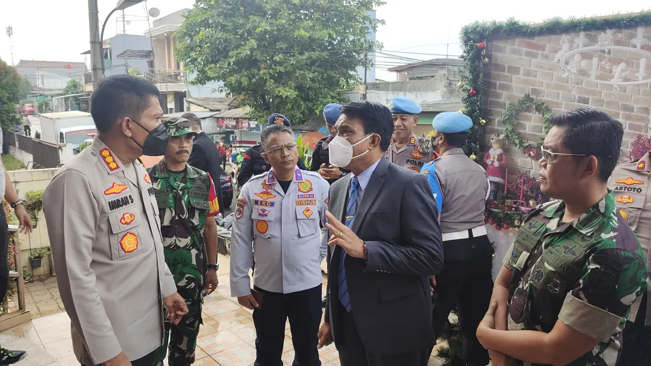Polres Metro Depok melakukan pengecekan gereja menjelang ibadah Natal di sejumlah gereja di Kota Depok