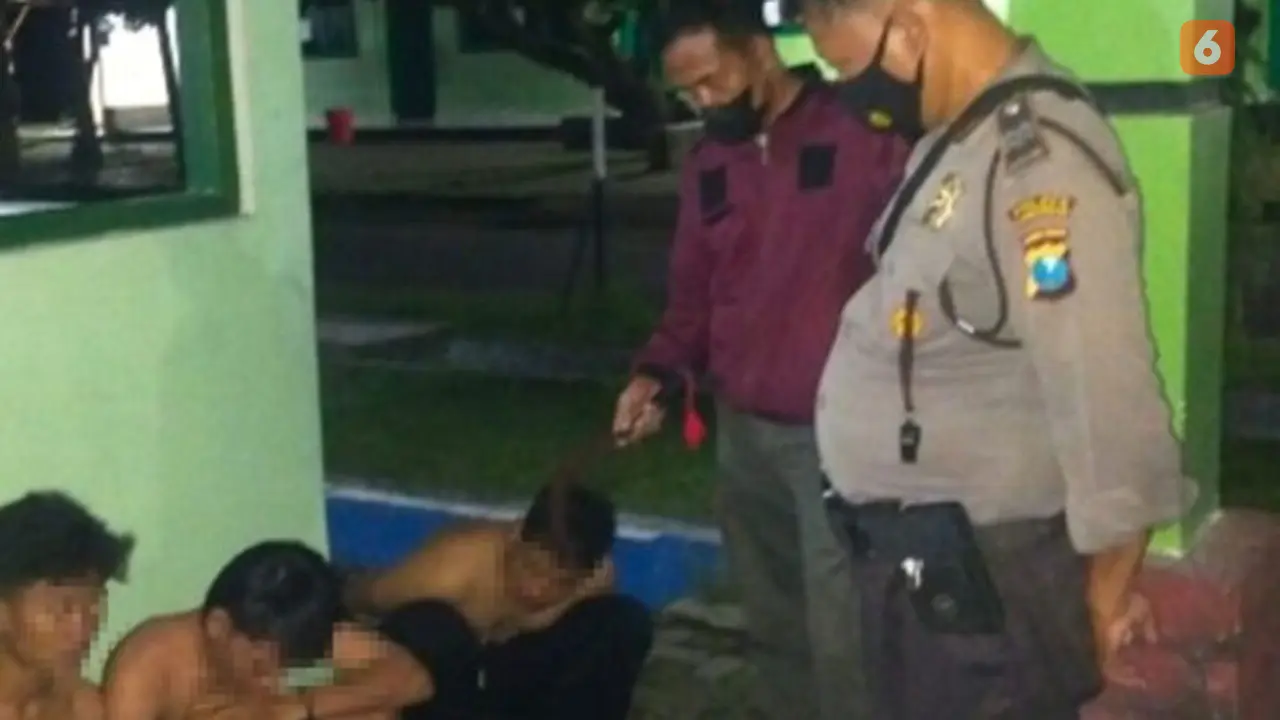 Rombongan Perguruan Silat di Lamongan diamankan polisi (Liputan6.com/Dok: Polres Lamongan)