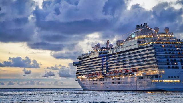 Ilustrasi Kapal Pesiar