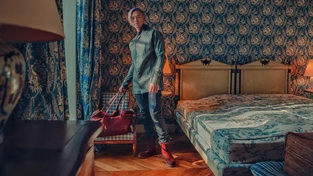 Viral Sosok Arnold Putra, Desainer yang Buat Tas dari Tulang Manusia