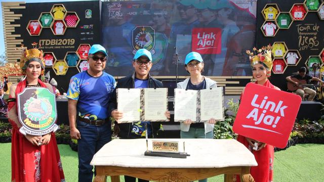 Sinergi Dengan LinkAja Banyuwangi Dorong Transaksi Keuangan Non Tunai Daerah