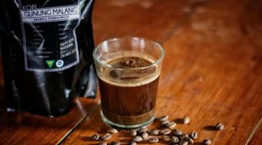 Hampir setiap kecamatan di Purbalingga memiliki kopi unggulan, seperti kopi Arabika dari Dusun Gunung Malang, Desa Serang, Kecamatan Karangreja. (Liputan6.com/Galoeh Widura)