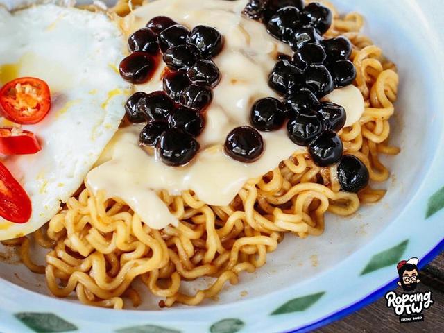 Dari Mi Goreng Sampai Telur Deretan Makanan Rumahan Pakai Boba