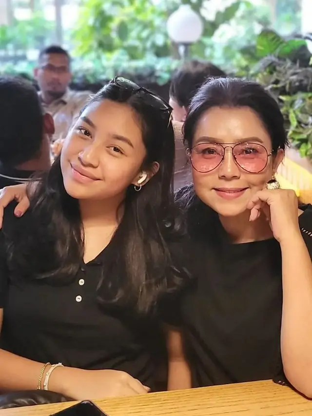 Mayangsari dan Khirani (Instagram/mayangsari_official)