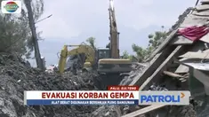 Empat alat berat diturunkan untuk mencari koban di reruntuhan bangunan gempa Donggala-Palu.