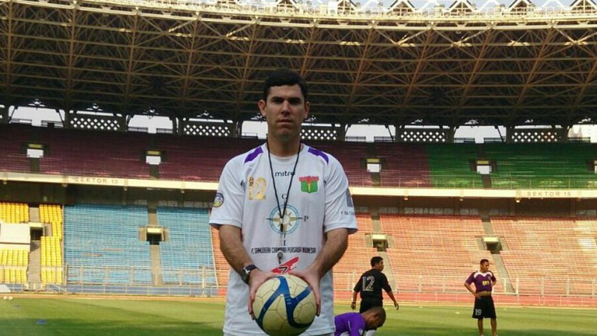 Mantan Pelatih Persita Ingin Jadi Pelatih PSM