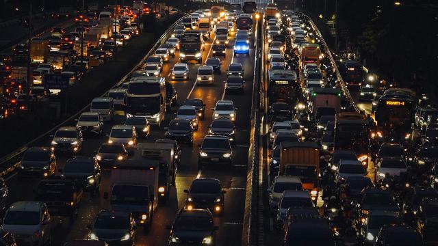 Ilustrasi Kota Jakarta, kendaraan di Jakarta, macet