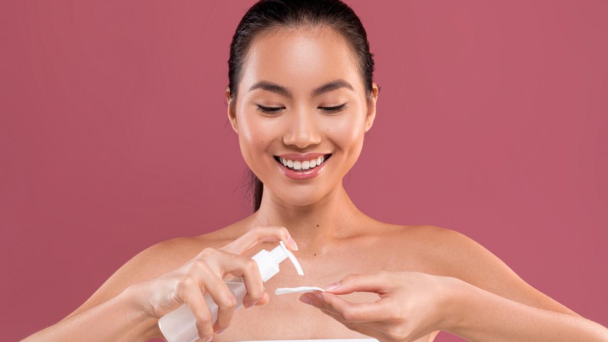Cleansing Oil dan Cleansing Balm Lagi Banyak Disukai, Mana yang Lebih Efektif Membersihkan Kulit?