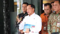 Menteri Dalam Negeri (Mendagri) Muhammad Tito Karnavian saat memberikan keterangan kepada awak media di Kantor Pusat Kementerian Dalam Negeri (Kemendagri), Jakarta, Jumat (31/1/2025).
