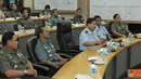 Citizen6, Jakarta: Penutupan Latihan Hanudnas "Tutuka" XXXVI 2012 oleh Panglima TNI Laksamana TNI Agus Suhartono, bertempat di Pusdalops Mabes TNI Cilangkap, Jakarta, Kamis (20/9). (Pengirim: Badarudin Bakri).