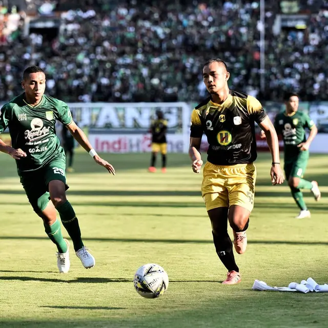 5 Potret Dandi Maulana, Bek Anyar Persebaya Surabaya