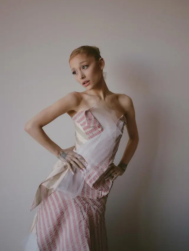 Profil dan Fakta Menarik Ariana Grande yang Jadi Pemeran Utama di Film \'WICKED\'. (instagram/arianagrande)