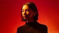 Dere saat merilis lagu terbarunya berjudul Biru. (Dok. via Tiga Dua Satu)