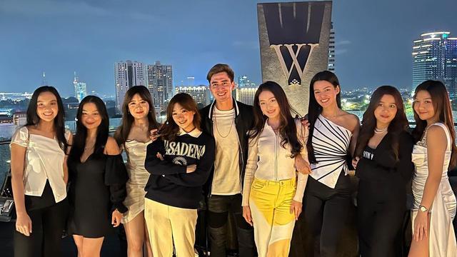 Suasana Ultah Verrell Bramasta