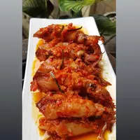 Tanpa Jeruk Nipis, Ini Cara Masak Cumi Balado yang Awet dan Tidak Bau (Instagram/@rendangandungtiti)
