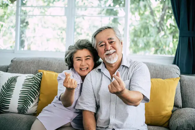 Tips danCara Menikmati Masa Tua