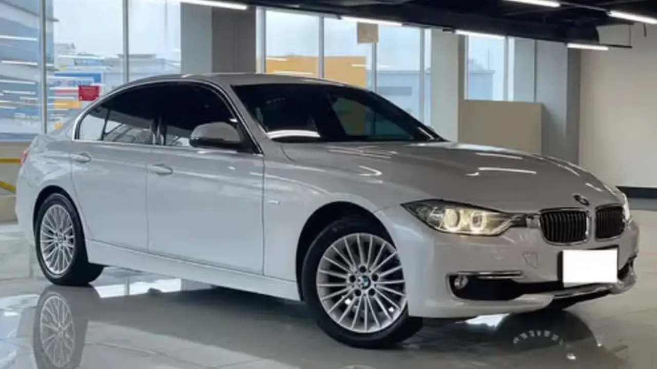 Menakar Harga Bekas BMW F30 (Oto.com)