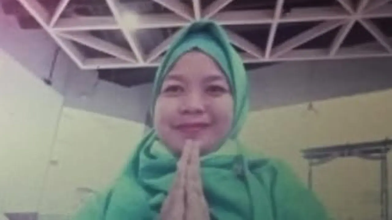 Sri Rahayu (45)
