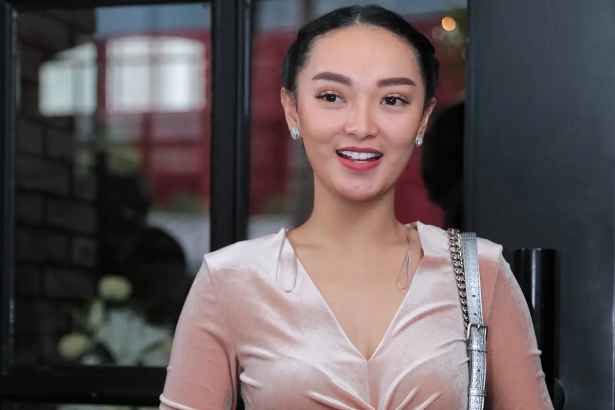 [Bintang] Zaskia Gotik