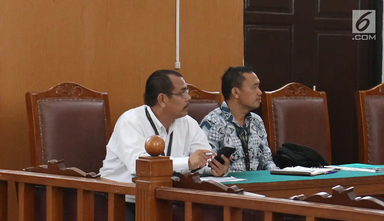 Kuasa hukum Kivlan Zen menghadiri sidang perdata Kivlan Zen terhadap Jaksa Agung dan Wiranto di Pengadilan Negeri Jakarta Selatan, Selasa (1/10/2019). sidang perdata  Kivlan Zen terhadap Jaksa Agung dan Wiranto di lanjutkan pada tanggal 9/10/2019 hari Rabu dengan agenda mediasi. (Liputan6.com/Herman