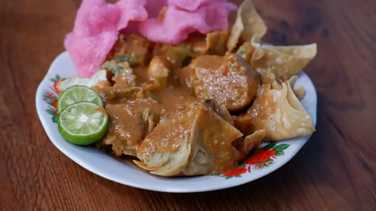 Rekomendasi Tempat Makan Batagor Enak di Jogja 2026
