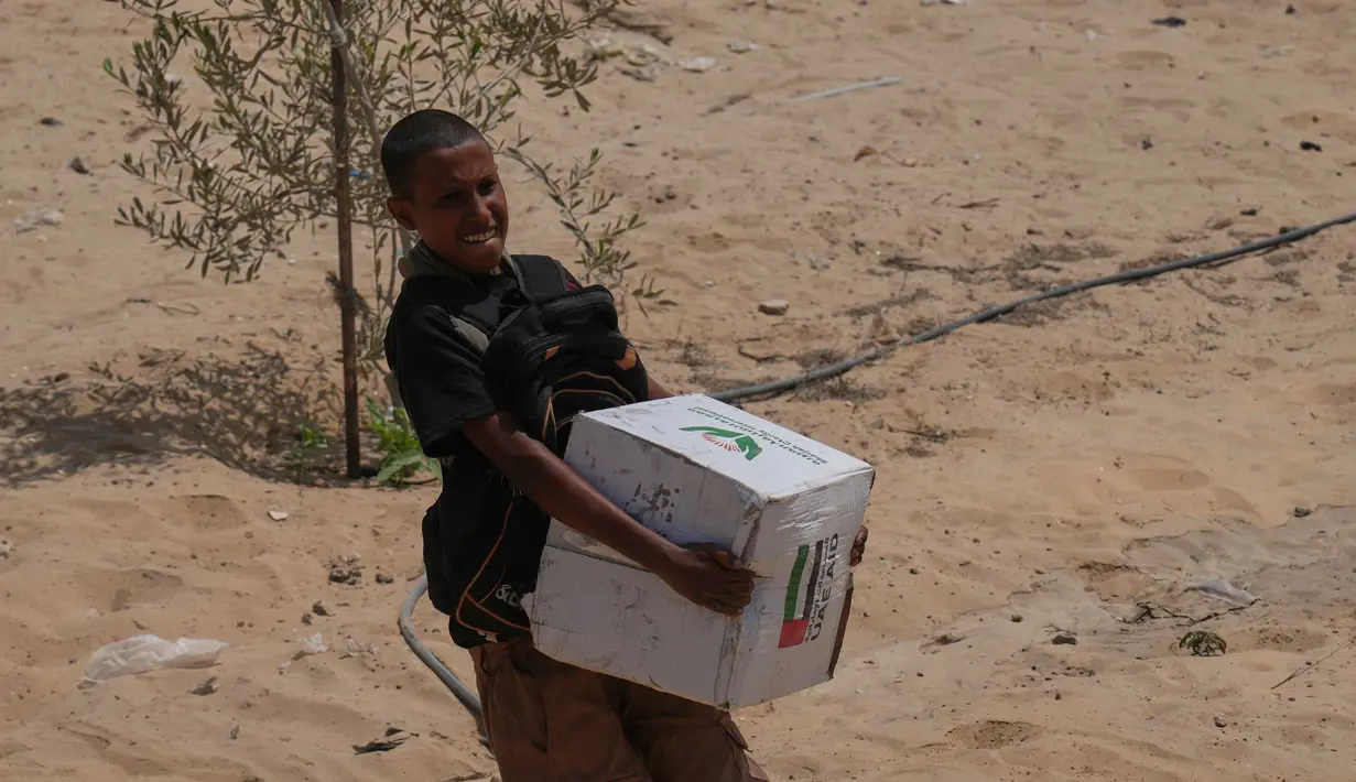 Secara keseluruhan, total warga Gaza yang meninggal akibat kelaparan dan malnutrisi akut menjadi 251 orang. 110 orang di antaranya adalah anak-anak. (AP Photo/Abdel Kareem Hana)