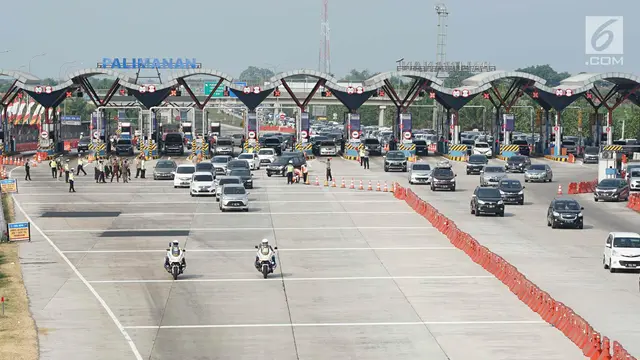 Arus Lalin di Gerbang Tol Palimanan