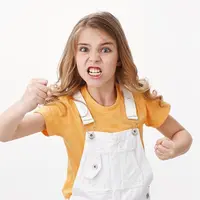 Menghadapi anak remaja mudah marah. (Foto: Freepik/cookie_studio)