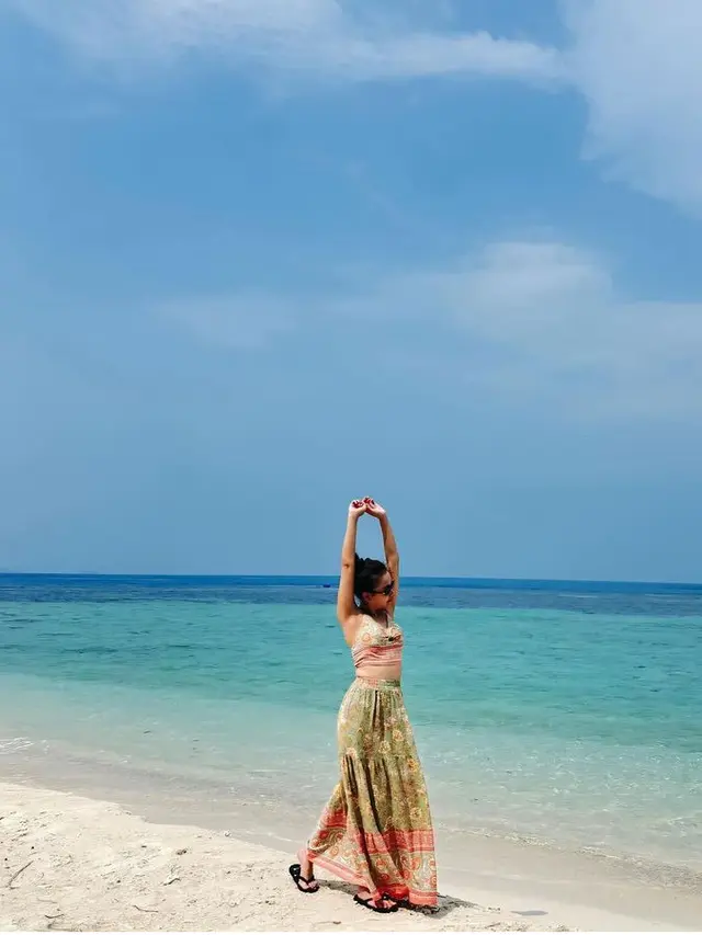 Ayu Ting Ting Liburan Kepulauan Seribu. [@ayutingting92]