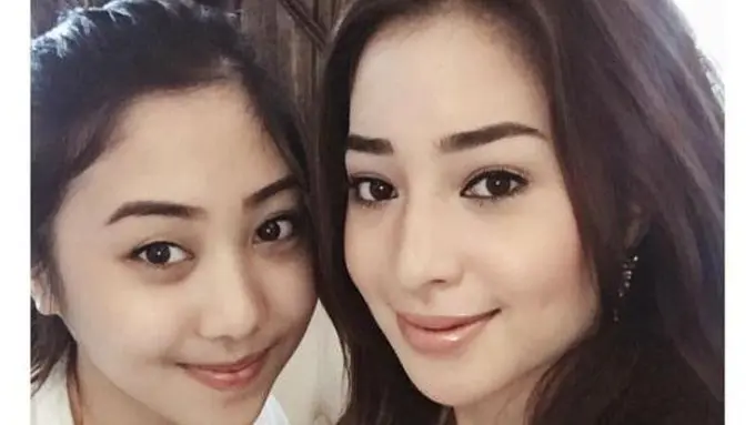 [Bintang] Nikita Willy dan Winona Willy