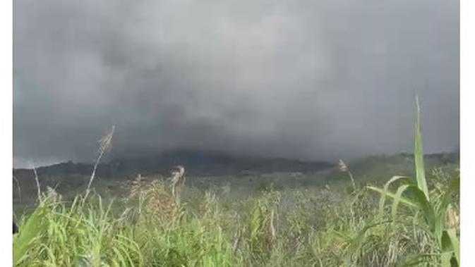 Dua Pendaki WNA Singapura Tewas saat Gunung Dukono Meletus