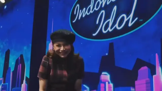 Rossa Tampil Mewah dengan OOTD Dior