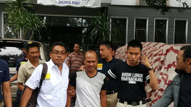 Daeng Azis Ditangkap