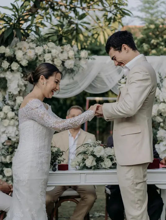 <p>Kamu jawab, &lsquo;Aku akan mencintaimu sampai maut memisahkan kita&rsquo;, &lsquo;Hanya maut yang bisa memisahkan kita, Jenn&rsquo;. Aku cuma ketawa tanpa sadar kalau maut benar-benar bakal misahin kita secepat itu,&rdquo; ungkap Jennifer Coppen. (Foto: Instagram/ jennifercoppenreal20)</p>
