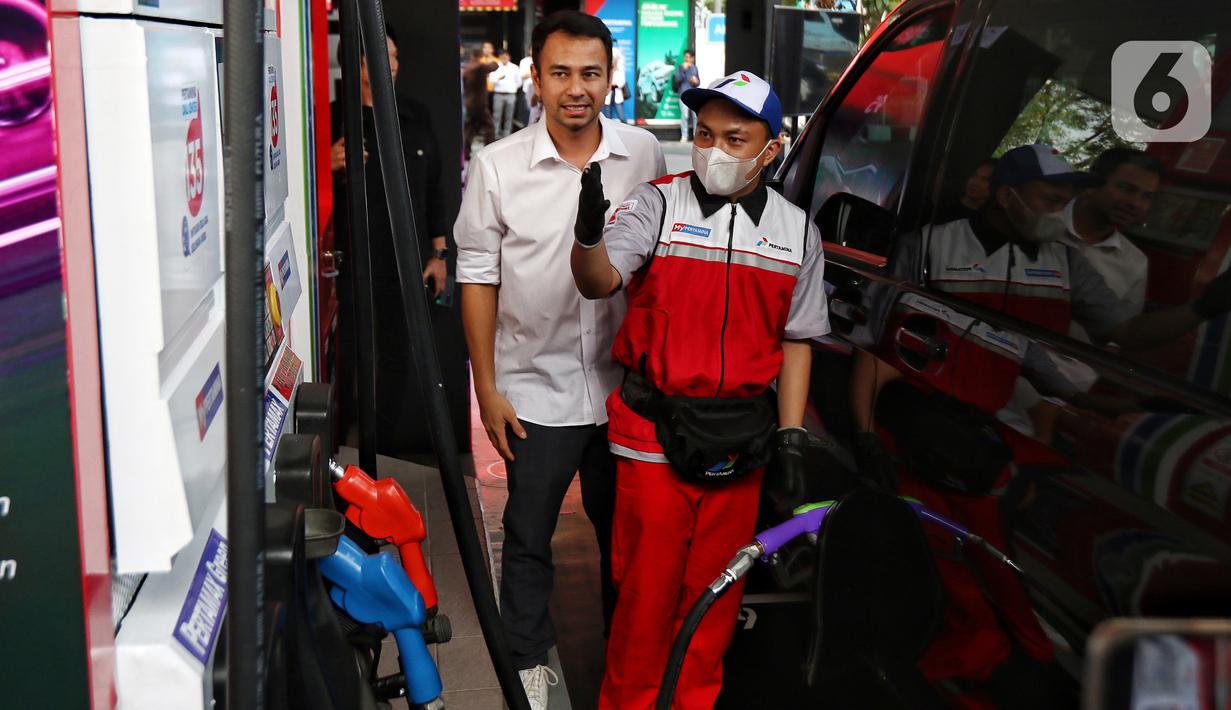 Raffi mengisi Pertamax Green 95 sebanyak 36,54 liter. Adapun rupiah yang ia bayarkan Rp 493.290. (Liputan6.com/Angga Yuniar)