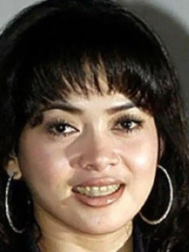 7 Transformasi Syahrini dari Siswa SMA Hingga Kini Jadi Selebritas Hits