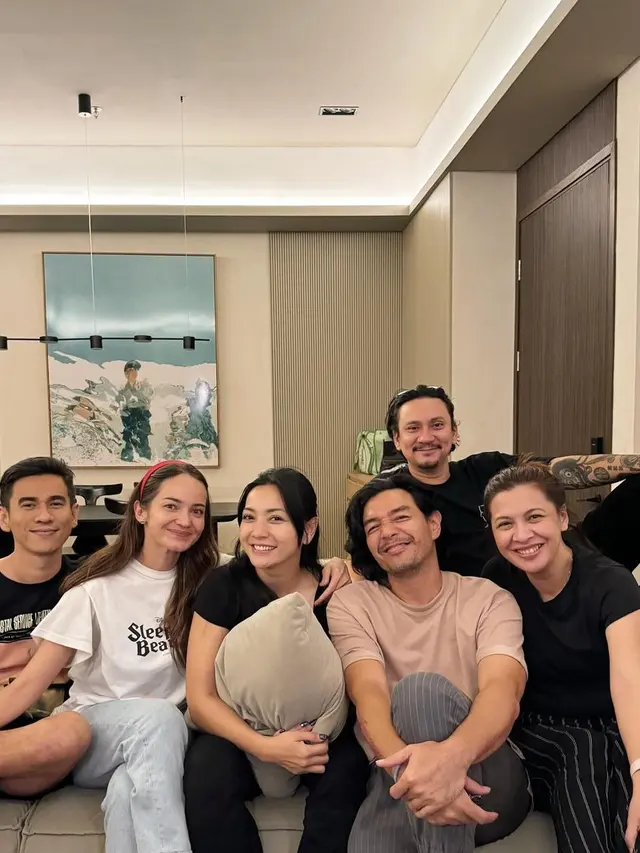 Enzy Storia bersama Vincent dan Hesti (Instagram/enzystoria)