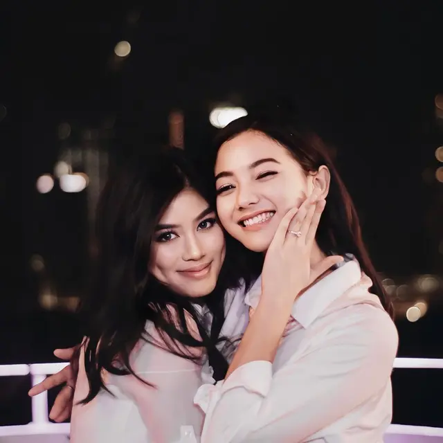 6 Momen Glenca Chysara Dilamar Rendi Jhon, Berawal dari Cinlok