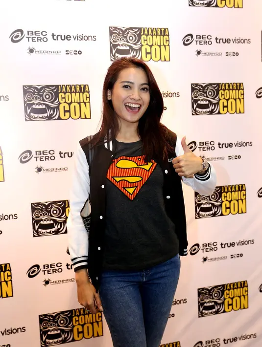 Beberapa judul film telah mengantarkan pemeran Acha Septriasa untuk melakoni syuting di luar negeri. (Andy Masela/Bintang.com)