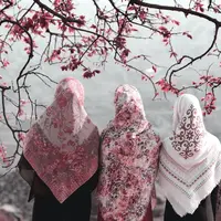 Ilustrasi muslim. Sumber foto: unsplash.com/Hasan Almasi.