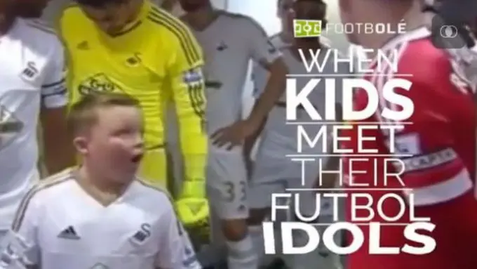 Reaksi Bocah Ketemu Pesepakbola Idolanya, Messi Ngeselin