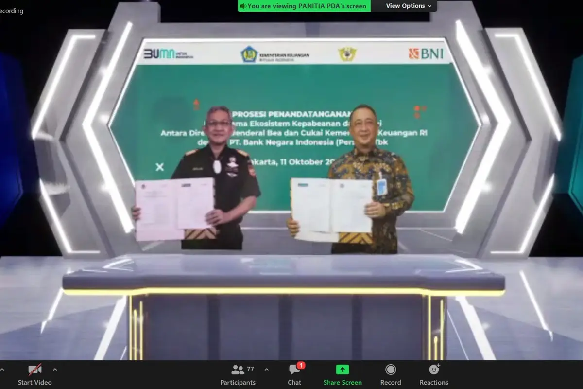 Penandatanganan Perjanjian Kerja Sama (PKS) secara virtual antara Direktur Utama BNI Royke Tumilaar dan Dirjen Bea dan Cukai Askolani di Jakarta pada Senin, 11 Oktober 2021. Dok BNI