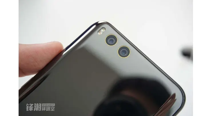 Dual kamera utama Xiaomi Mi 6 edisi silver (Sumber: Gizmochina)
