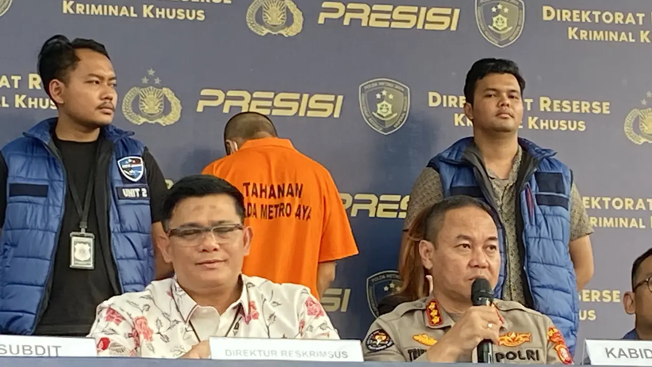 Polisi bongkar penjualan video dan foto gay anak di bawah umur. (Liputan6.com/Ady Anugrahadi)